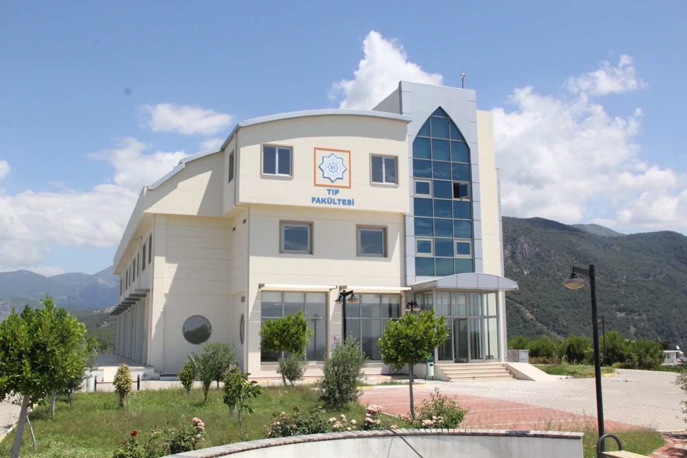 tip ogrencileri geliyor